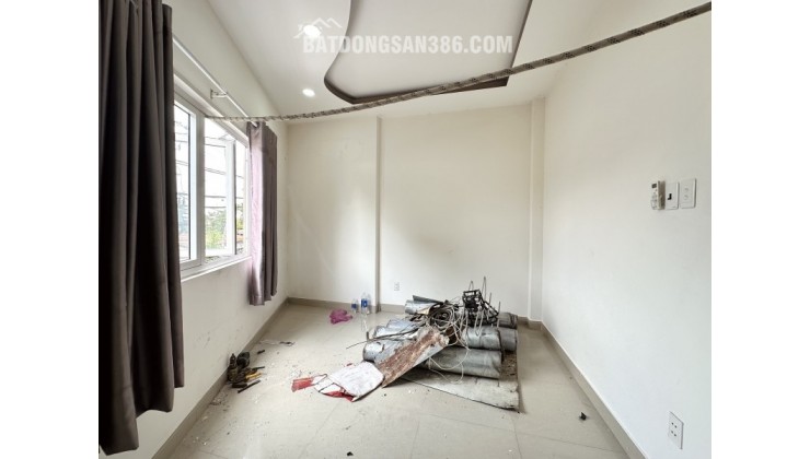 BÁN NHÀ MẶT TIỀN 52M2 4 TẦNG NGANG 6M KD ĐỈNH NGUYỄN THƯỢNG HIỀN 6,6 TỶ.